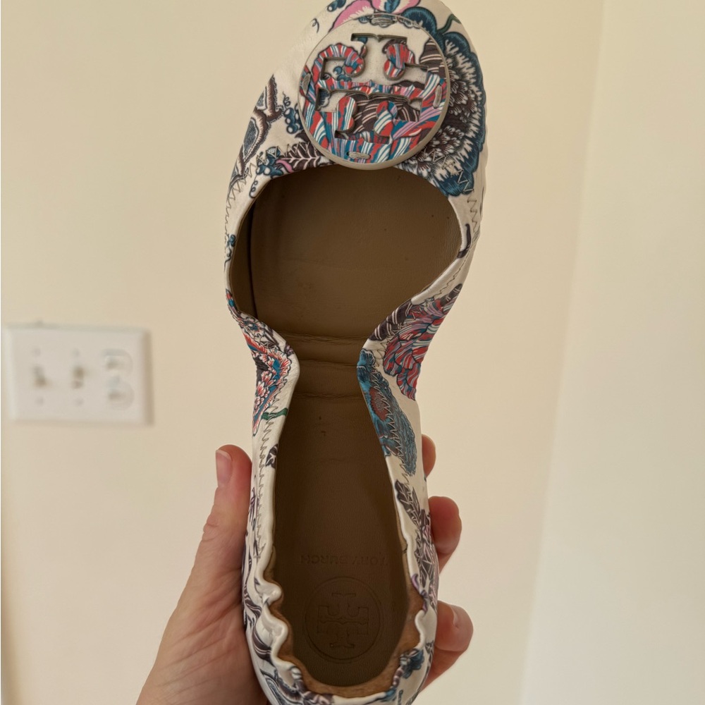 Tory Burch Women's Floral Ballet Flats - Blue and Pink